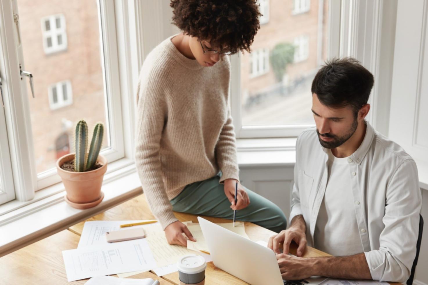 Bureau moderne pour consultation financière à Limoges